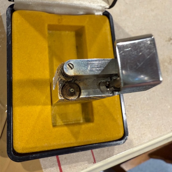 Colibri Lighter - MCM Vintage. Slim Case - Picture 6 of 6